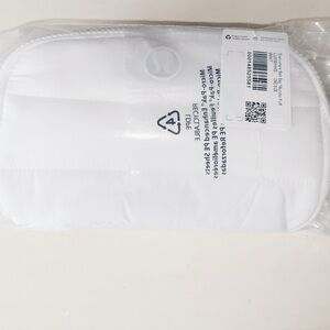 Lululemon Wunder Puff Belt Bag